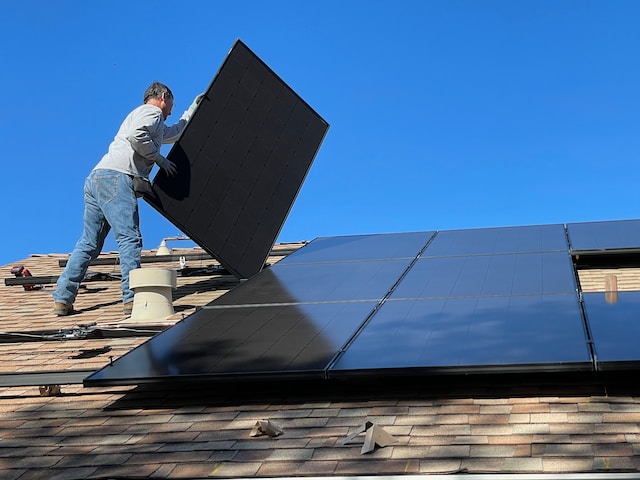 Analyse des économies réalisées grâce à l’installation de panneaux solaires